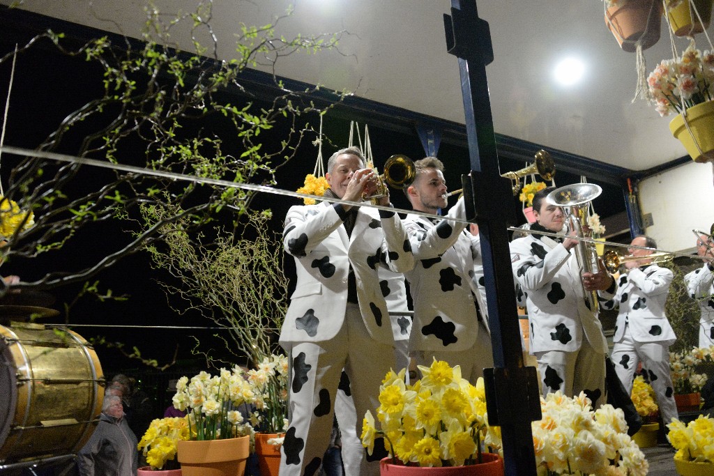 ../Images/Verlicht corso Noordwijkerhout 2019 136.jpg